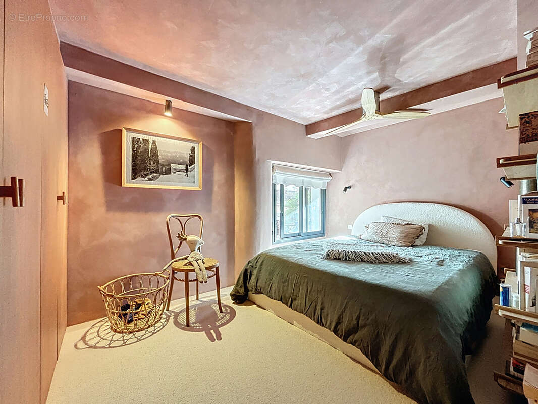 Appartement à MARSEILLE-7E