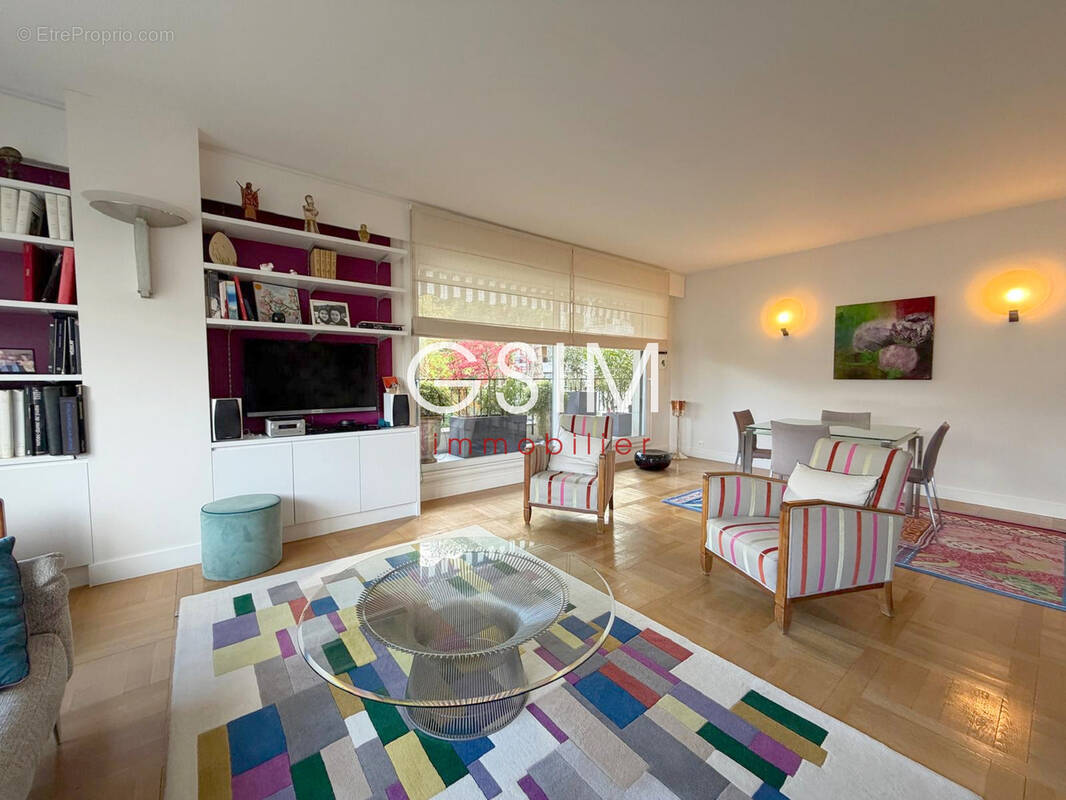 Appartement à VILLE-D'AVRAY