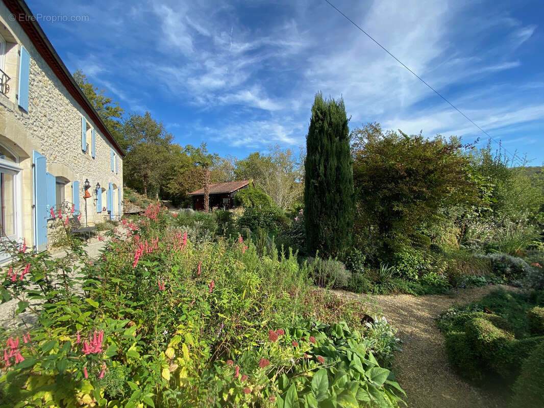 Maison à PUY-L'EVEQUE