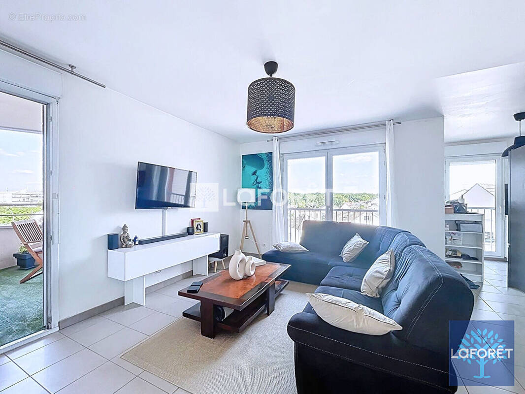 Appartement à VIGNEUX-SUR-SEINE