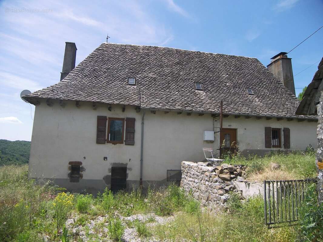Maison à LABROUSSE