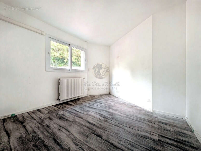 Maison à SAINT-GENIS-LAVAL