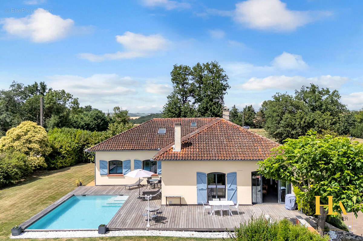Maison à DREMIL-LAFAGE