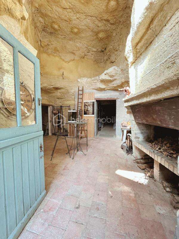 Maison à VILLAINES-LES-ROCHERS