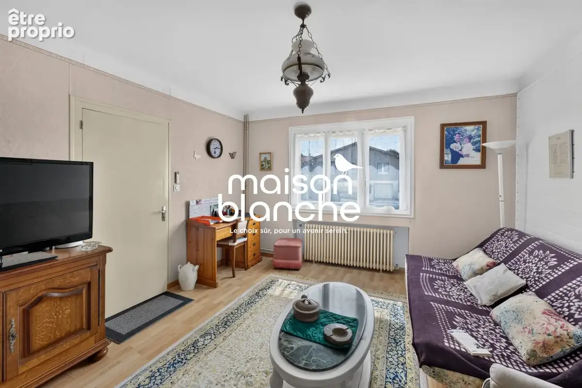 Maison 6 pièces 138 m² à vendre à Parthenay (79200) - photo 3