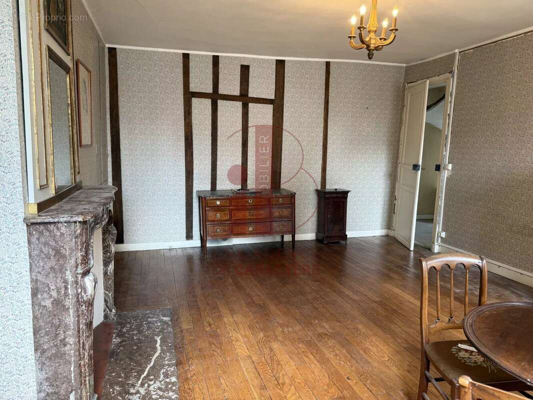 Maison à FONTAINEBLEAU