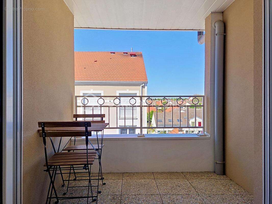 Appartement à BROU-SUR-CHANTEREINE