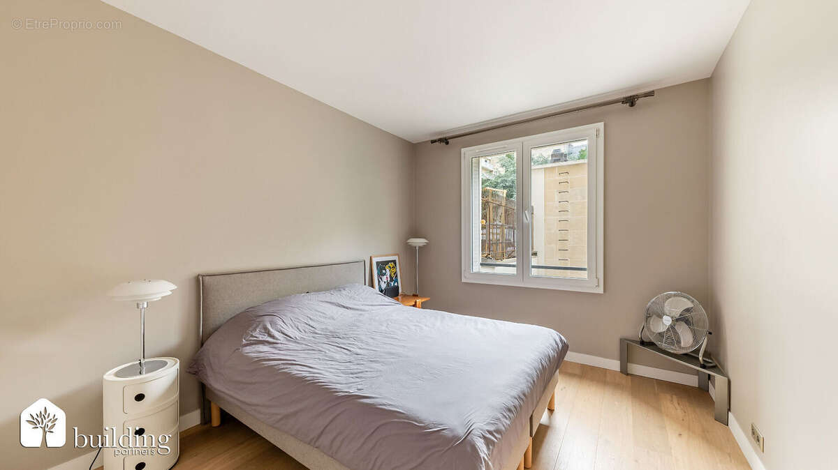 Paris 16ème - Henri Martin / Victor Hugo - Appartement 3 pièces 2 chambres - Refait à neuf - photo 9
