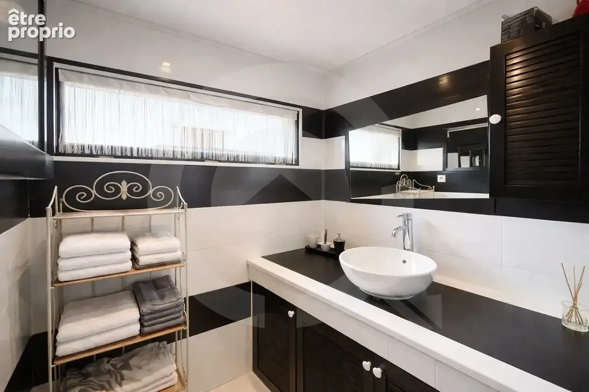 Maison 8 pièces 275 m² à vendre à Arthaz-Pont-Notre-Dame (74380) - photo 9