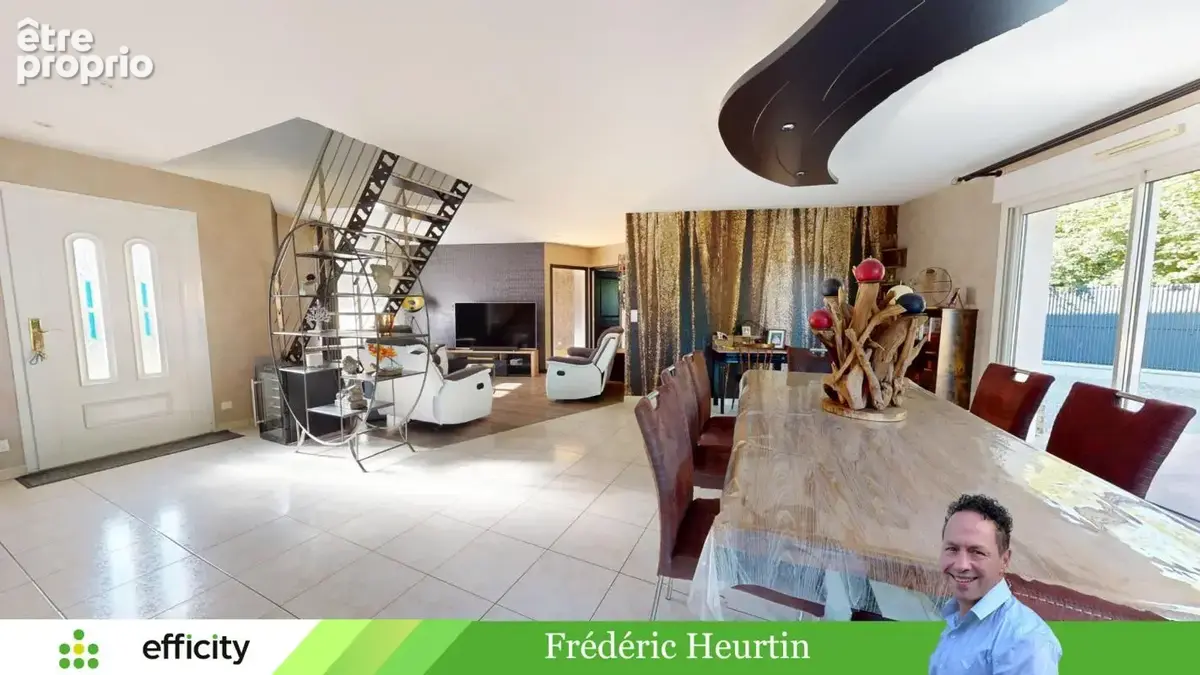 Maison 145 m² à Saint-Ouen-Des-Toits  - photo 4