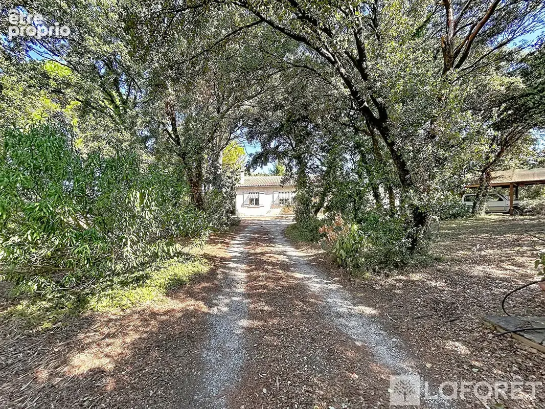 UCHAUX - Maison 113m² + dépendances + chalet sur terrain 3000m² - photo 2