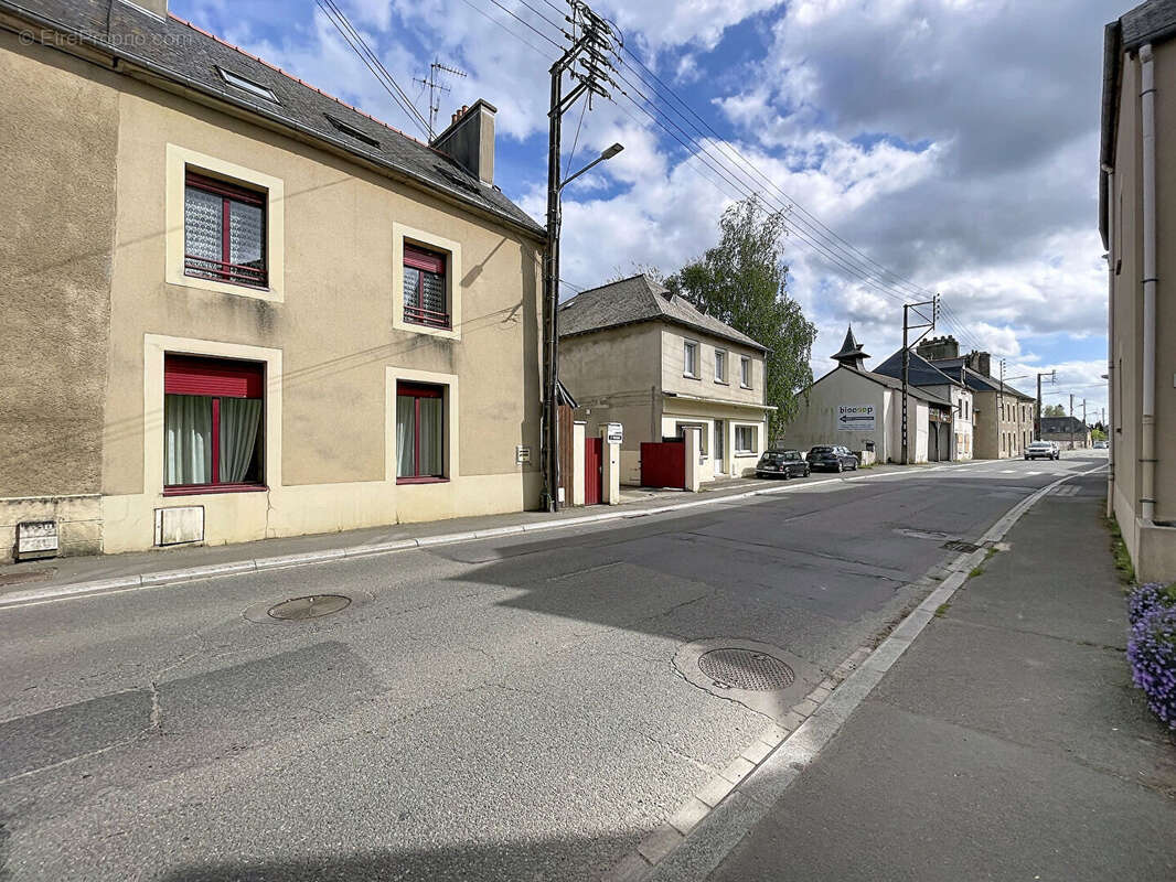 Maison à DOL-DE-BRETAGNE