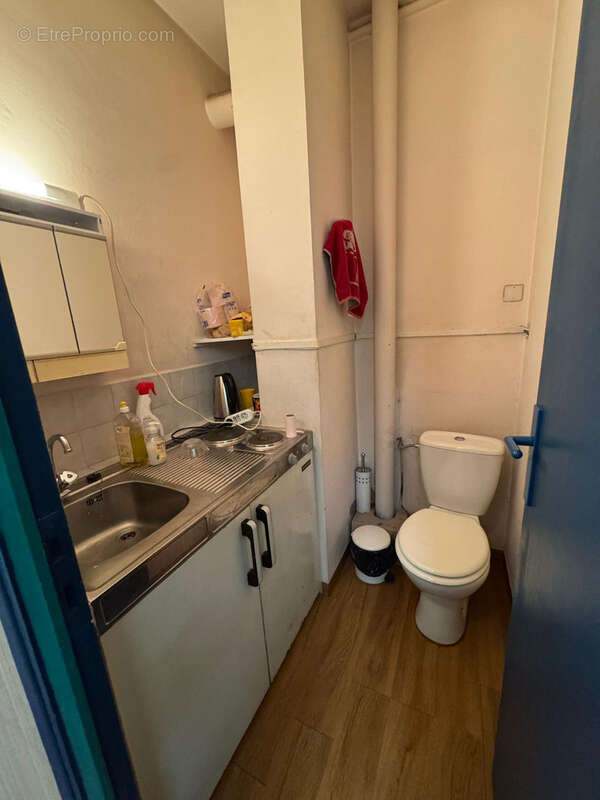 A vendre 146 000 euros des murs commerciaux libres — cagnes-sur-mer centre   eco quartier villete - photo 5