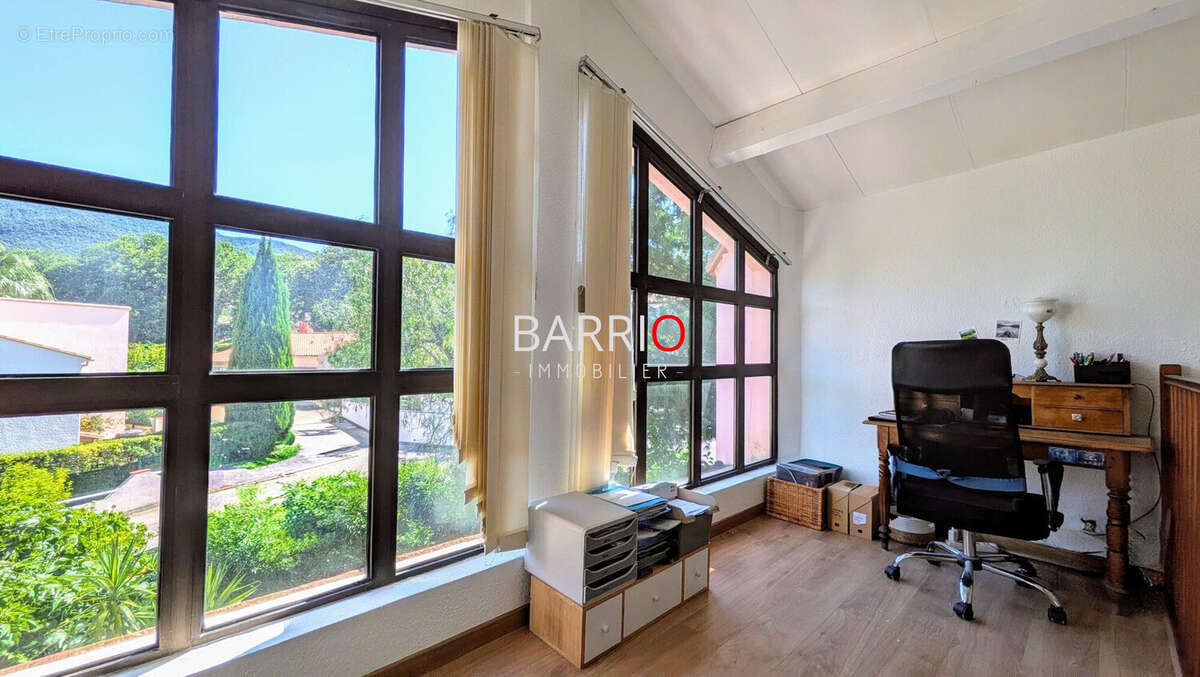 Maison 150 m² à Laroque-Des-Alberes  - photo 9