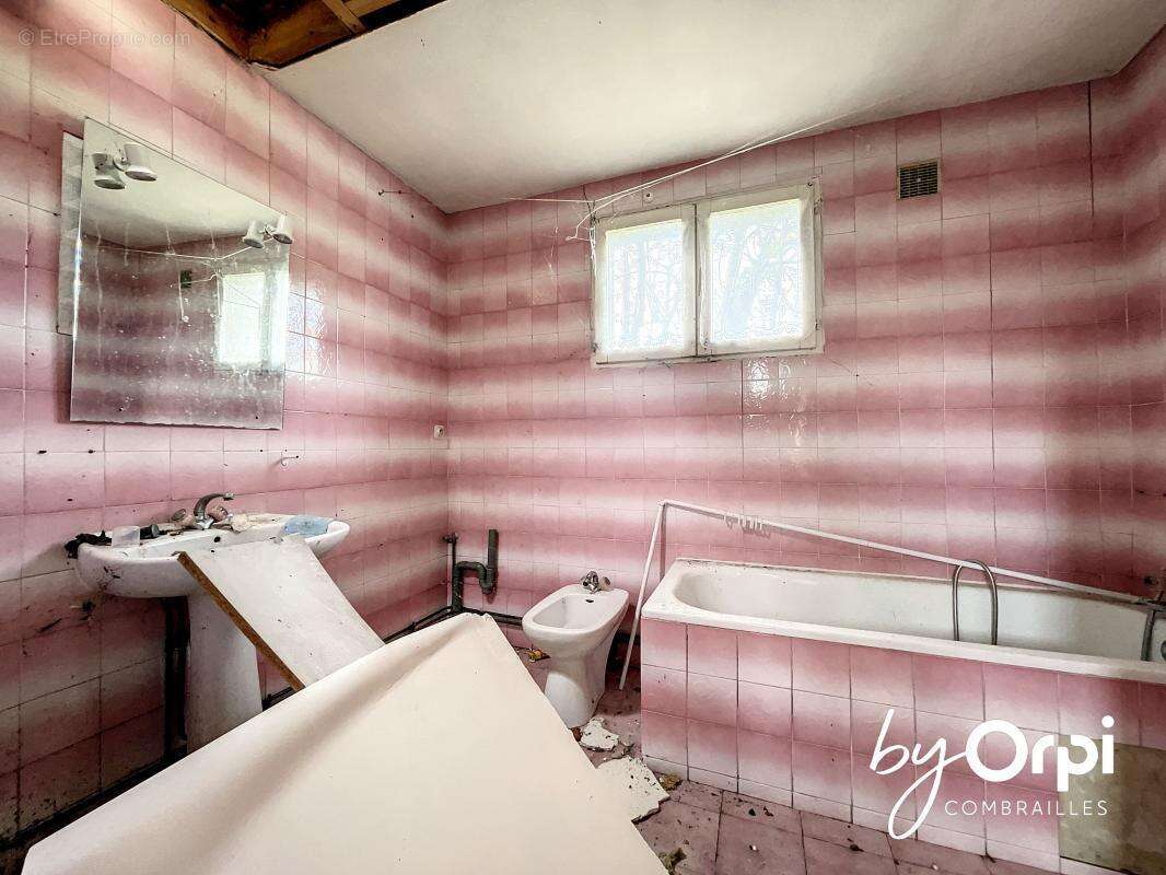 Maison à SAINT-ELOY-LES-MINES