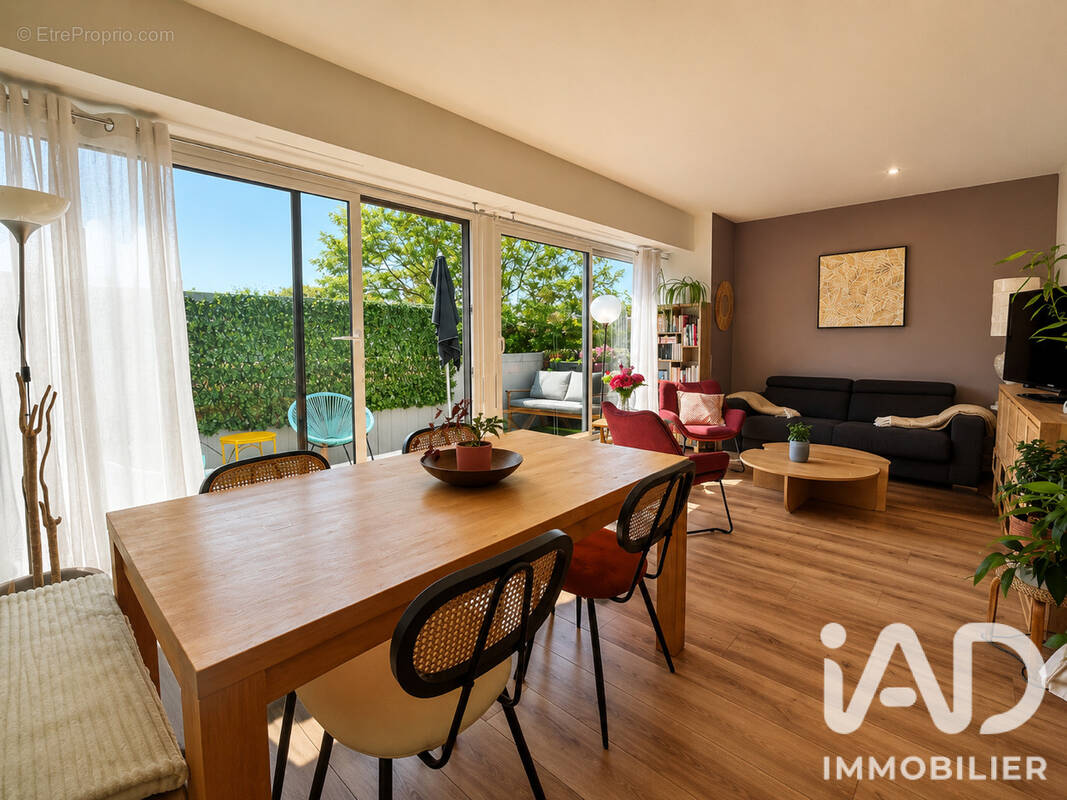 Photo 1 - Appartement à GARCHES