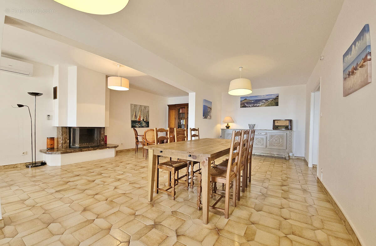 30 minutes d'AJACCIO - Immeuble de 6 appartements pieds dans l'eau - photo 23