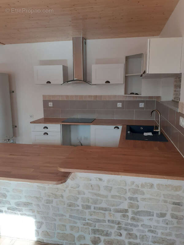 Maison à SAINT-HILAIRE-DE-VILLEFRANCHE