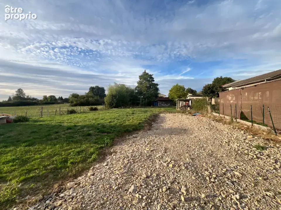 Terrain 825 m² à vendre à Neuville-Les-Dames (01400) - photo 2