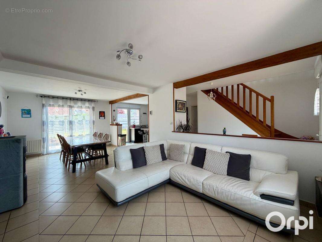  EXCLUSIVITÉ : CHARMANTE maison située à Oye-Plage ! - photo 4