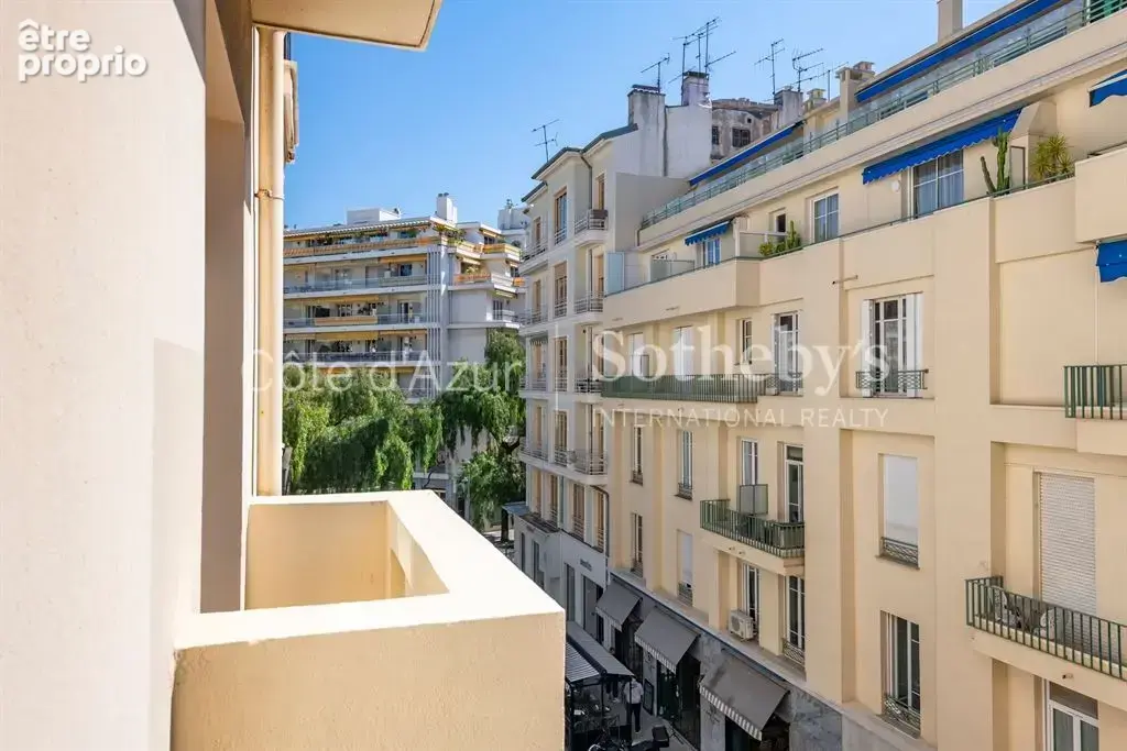 Nice Carré d’Or, appartement une chambre rénové avec balcon rue François 1er - photo 9