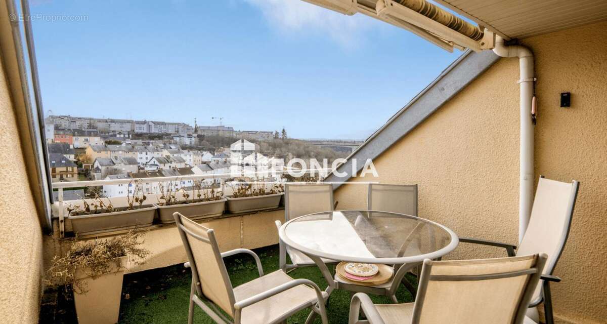 Dernier étage, 4 chambres et deux terrasses aux portes du centre-ville - photo 2