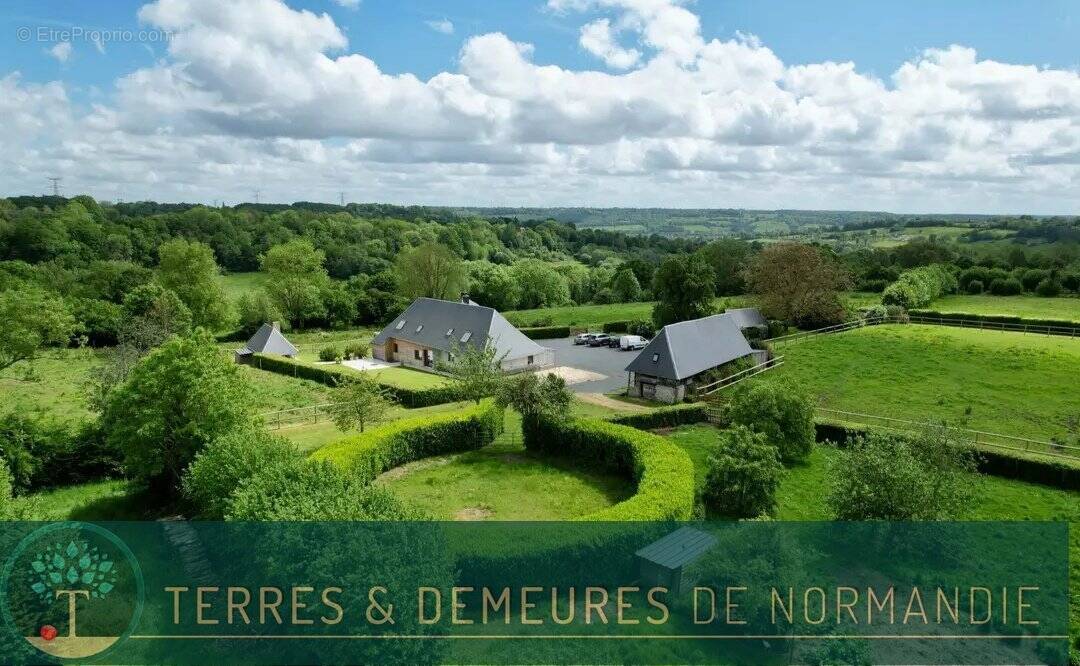 Maison à PONT-L&#039;EVEQUE