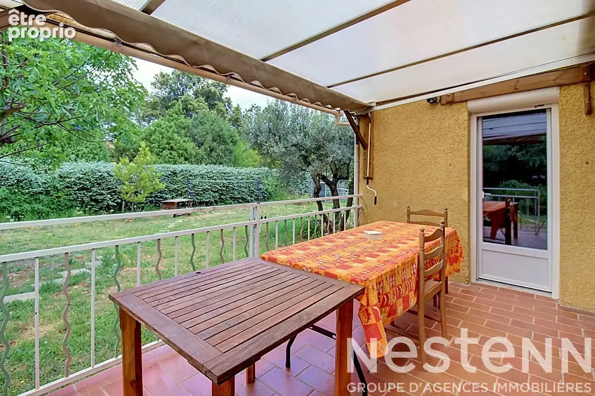 A VENDRE  : Maison avec dépendances, piscine et grand terrain . - photo 23