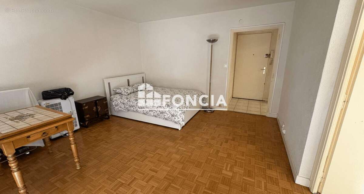 Gaillard – Appartement T1 avec balcon à proximité immédiate de la douane de Moillesulaz - photo 3