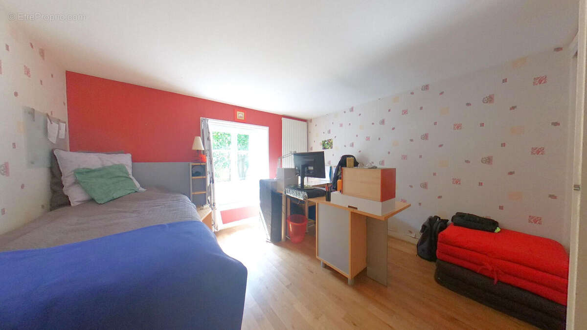 Maison familiale 8 pièces de 191 m2 à vendre au Rond-Point de Vannes - photo 10