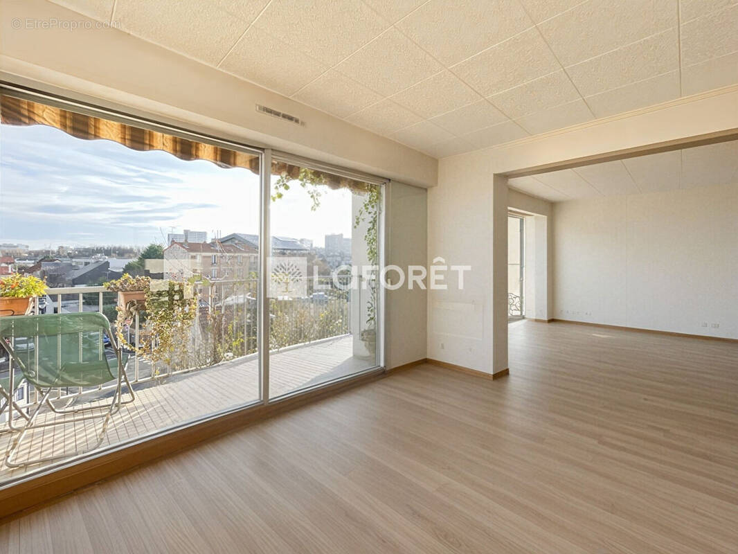 Appartement à MAISONS-ALFORT