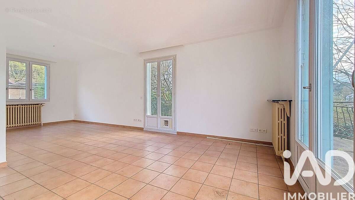 Photo 4 - Maison à SAINT-REMY-LES-CHEVREUSE