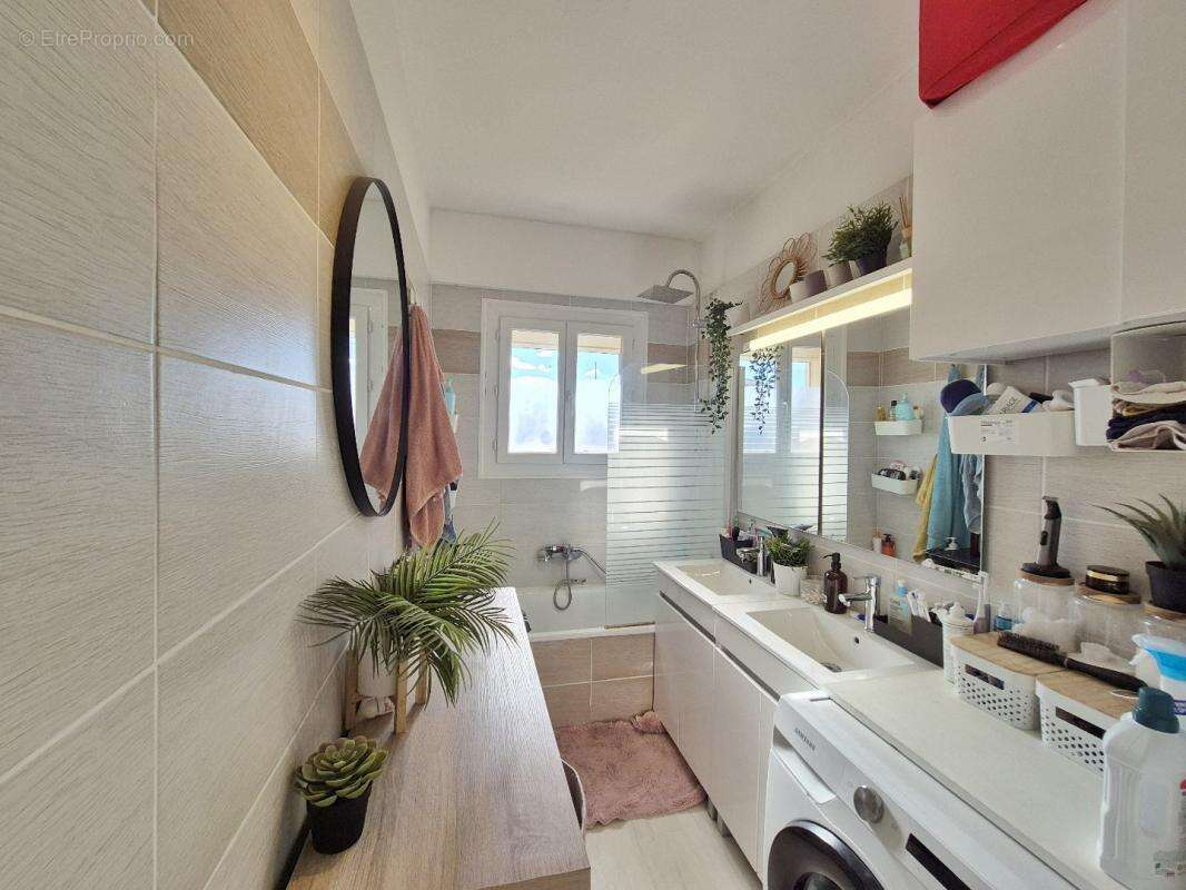 Appartement à BEZIERS