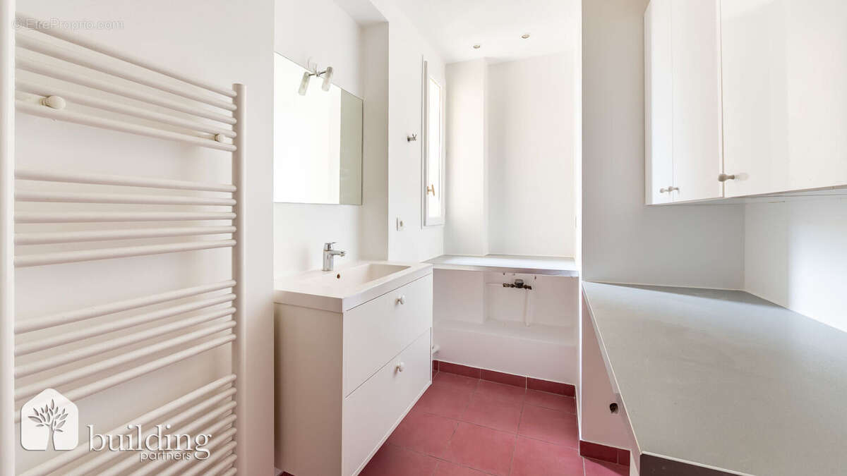 Appartement à LEVALLOIS-PERRET