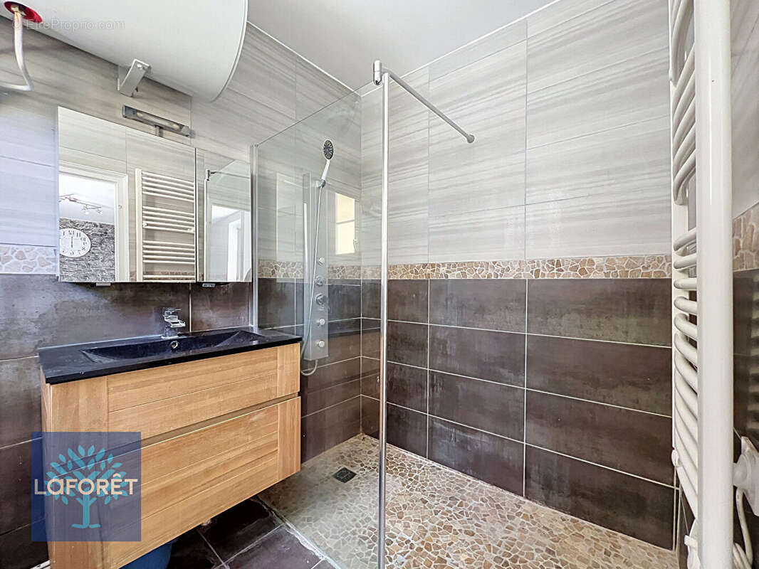 Appartement à CORBEIL-ESSONNES