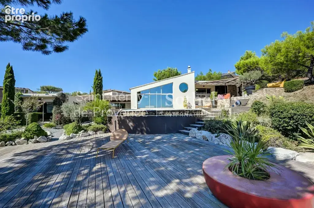 Villa d'architecte, vue panoramique et piscine a debordement - villeneuve les avignon - photo 3