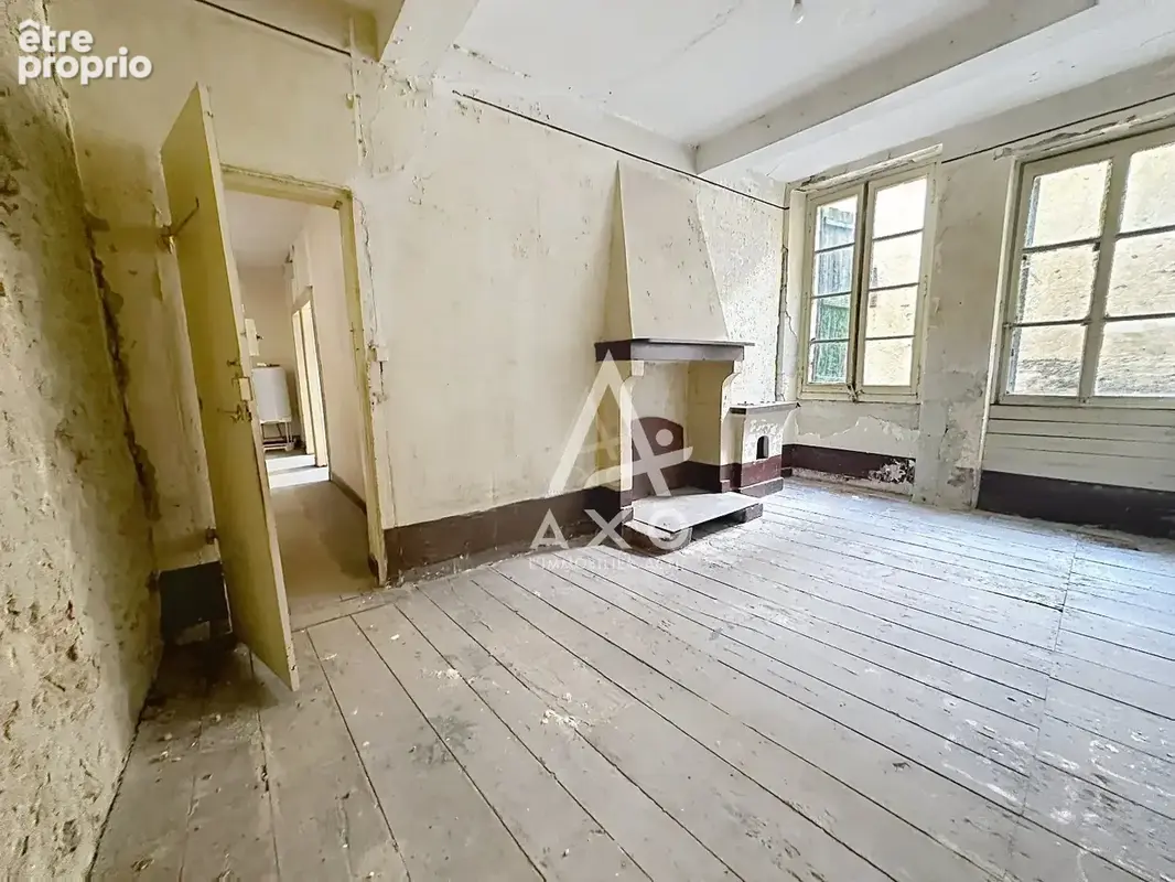 Maison de ville de caractère à rénover d'environ 228 m² - photo 6