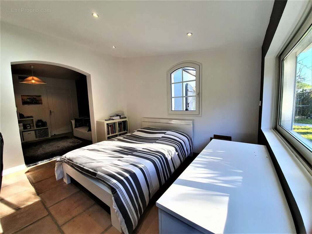 Maison 6 pièces 253m² - photo 13