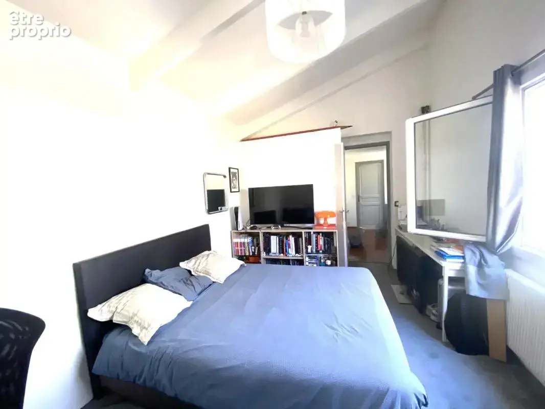 Maison 6 pièces / 190 m² / 1 130 000 EUR / EGUILLES - photo 15