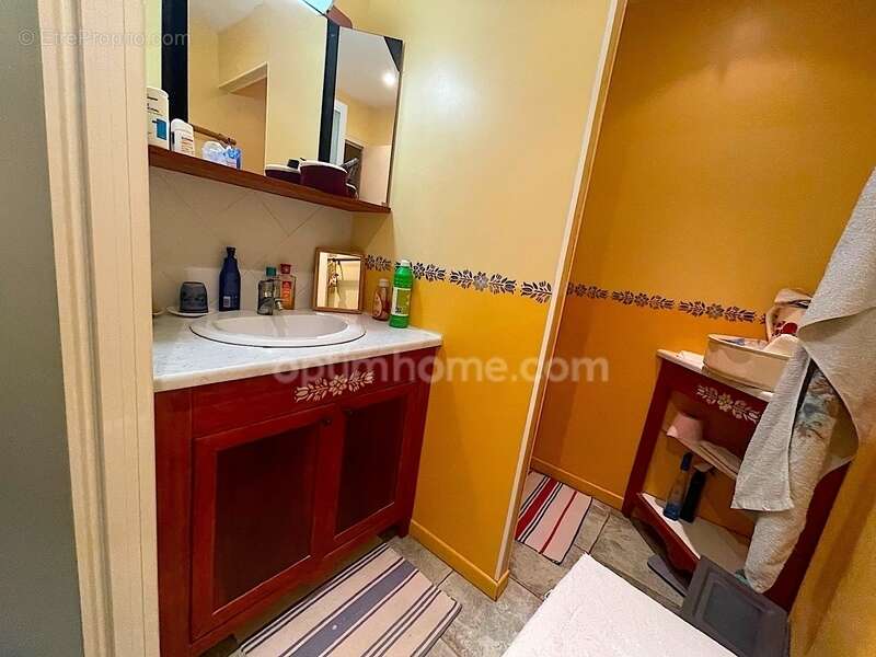 Maison à CASCASTEL-DES-CORBIERES