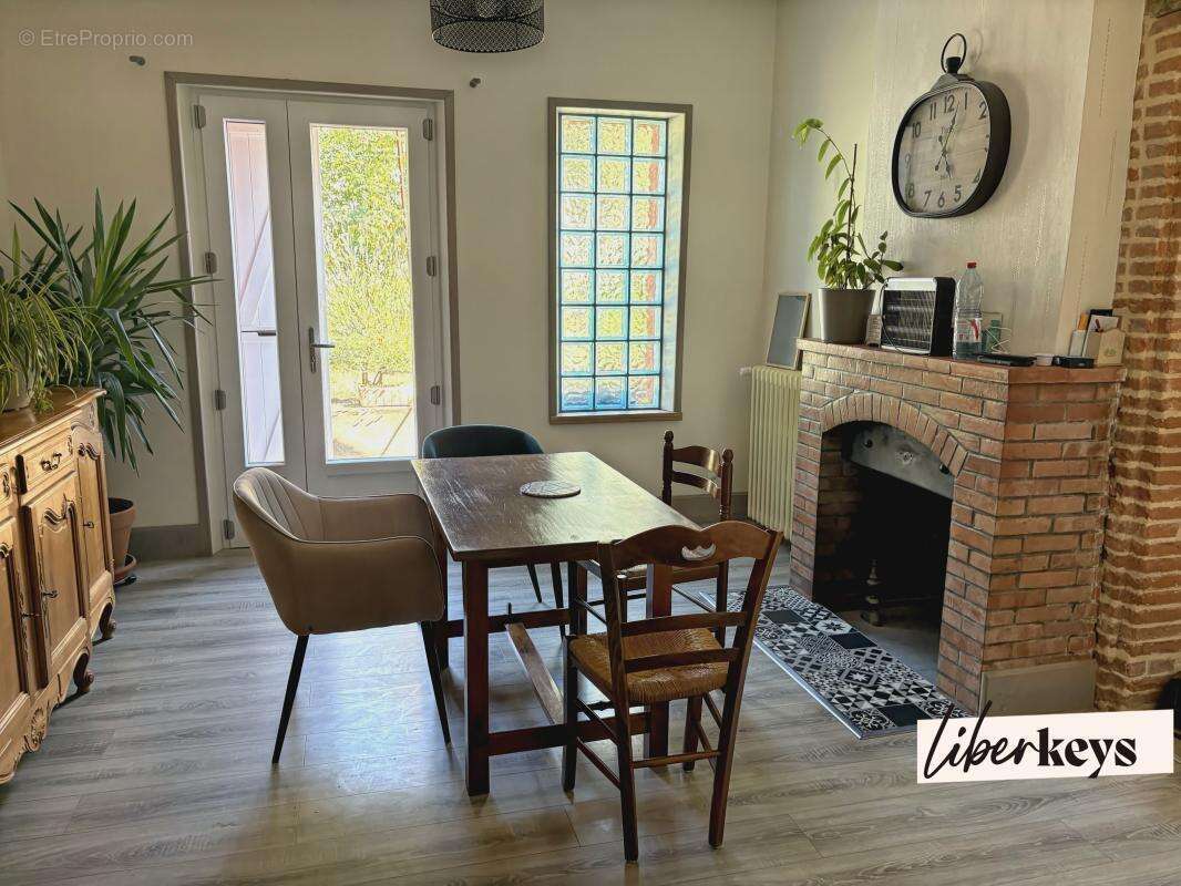 Maison familiale T5 de plain-pied rénovée avec garage et jardin - photo 3