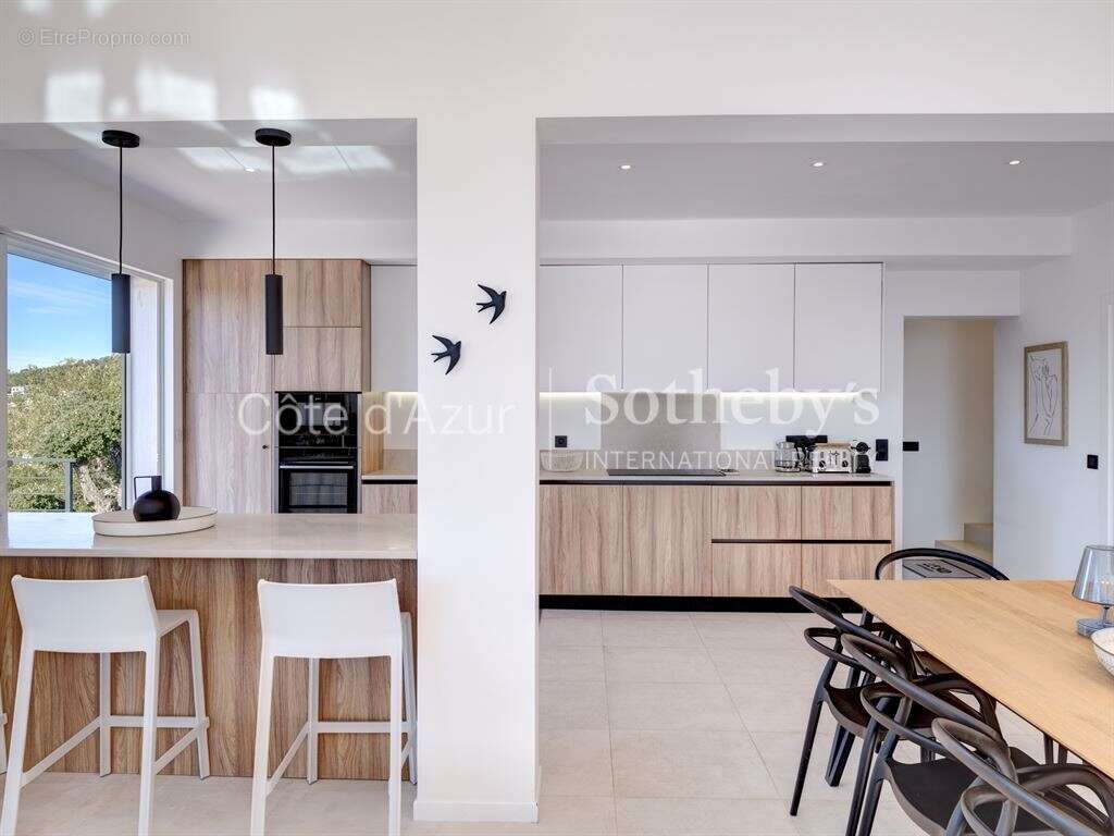 Maison à LES ISSAMBRES