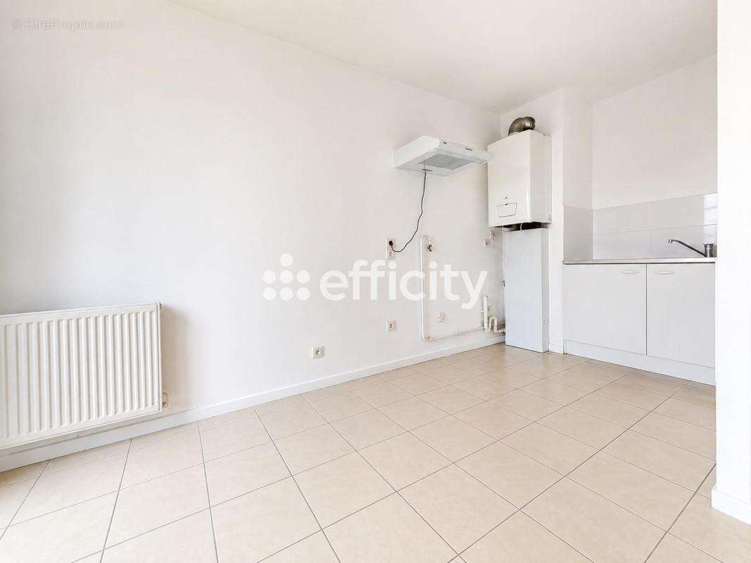 Appartement à LYON-8E