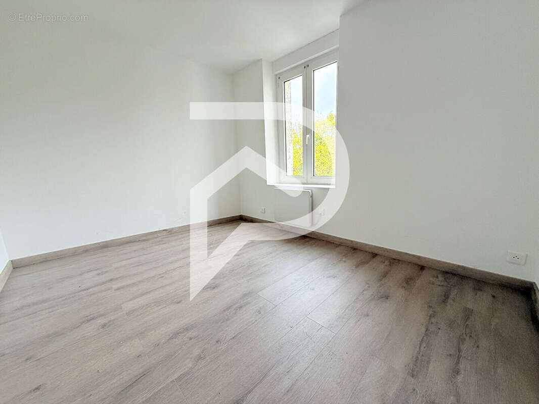 Maison à MONTATAIRE