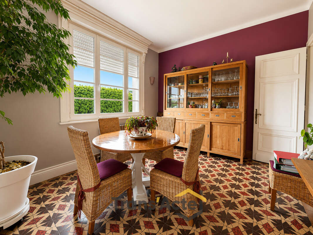 Maison à ACQ