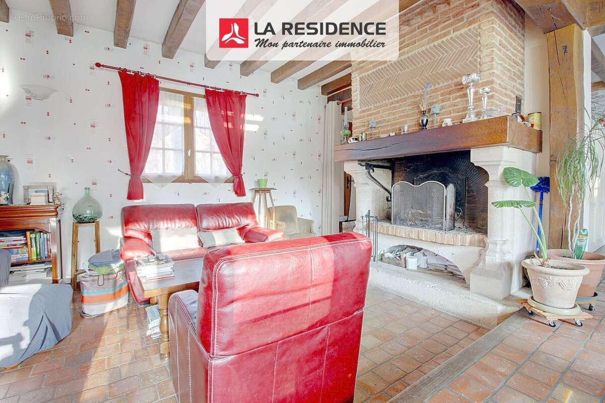 Maison à MOUSSEAUX-SUR-SEINE