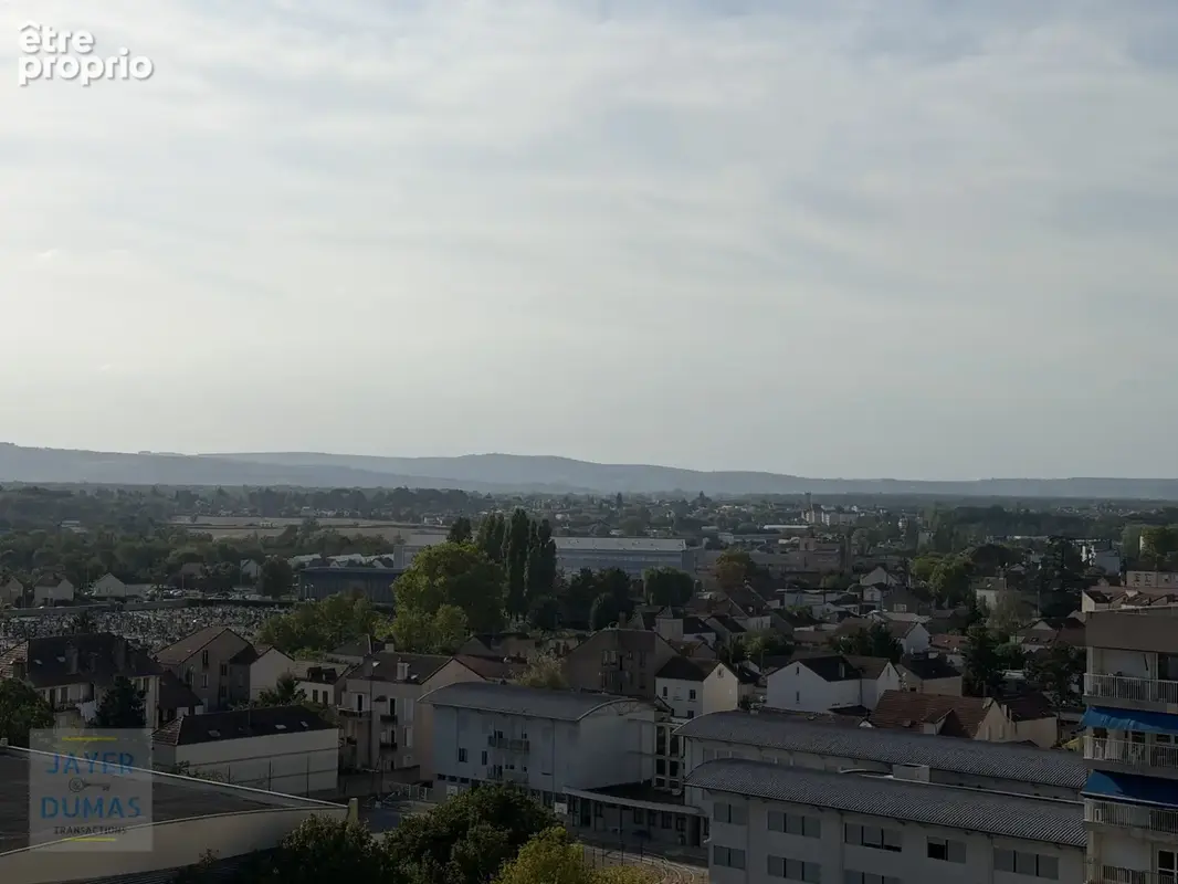 EN EXCLUSIVITÉ - CHALON-SUR-SAONE - Appartement T3 Lumineux Proche Centre - - photo 2