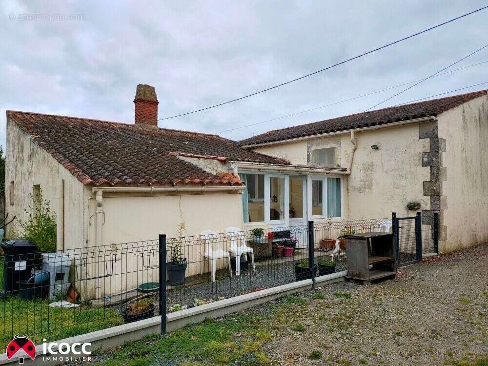 Maison 70 m² à Triaize  - photo 9