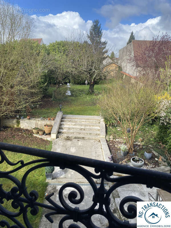 Maison à AUXERRE