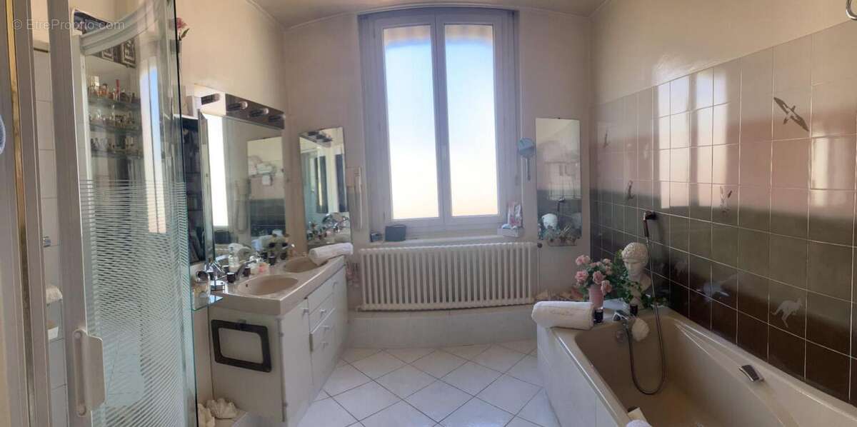 Appartement à LYON-2E